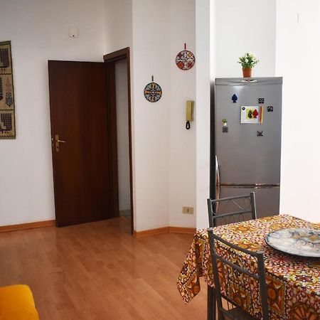 Appartamento Nel Centro Storico Di Palermo - Via Meli'S House Esterno foto