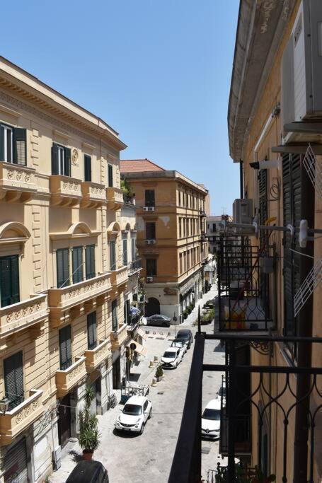 Appartamento Nel Centro Storico Di Palermo - Via Meli'S House Esterno foto